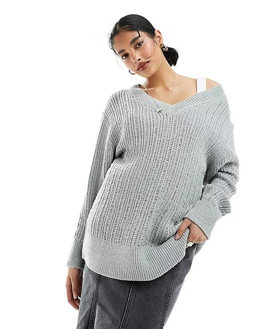 Weekday Farila oversized v neck ladder knit sweater in light gray Cover