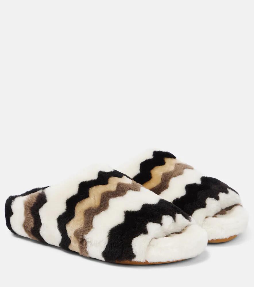 Chloé Saam chevron shearling slides Cover