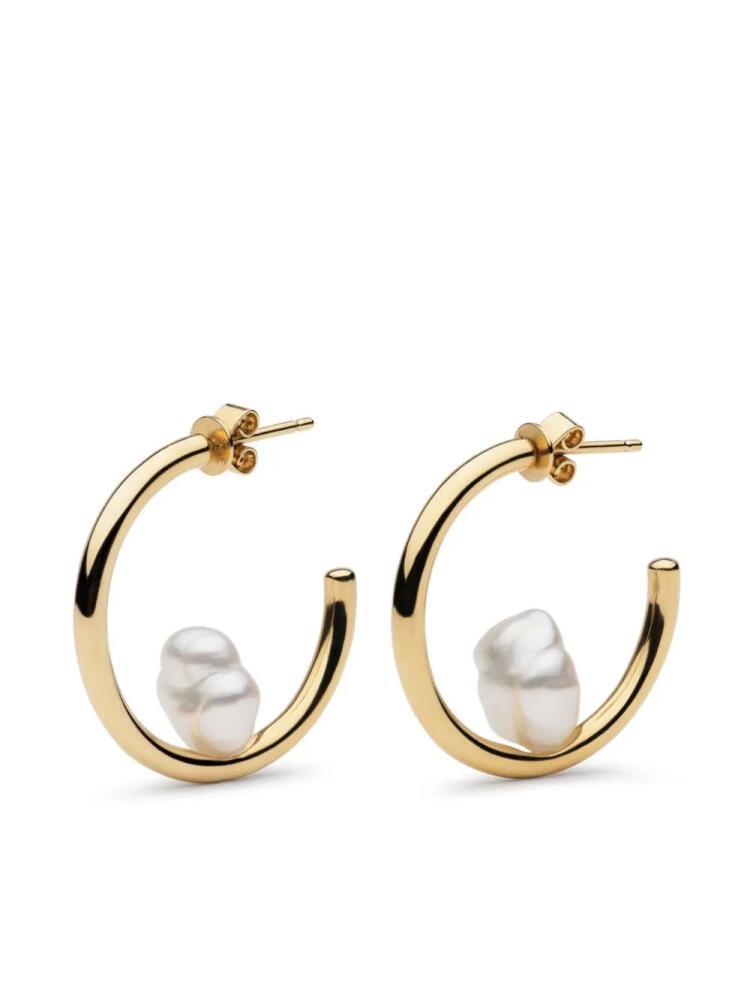 AUTORE MODA 9kt yellow gold Camille pearl hoop earrings Cover