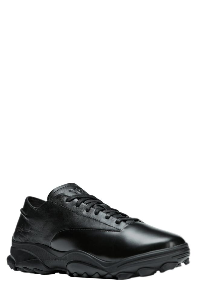 Y-3 GSG9 Sneaker in Black/Black/Black Cover