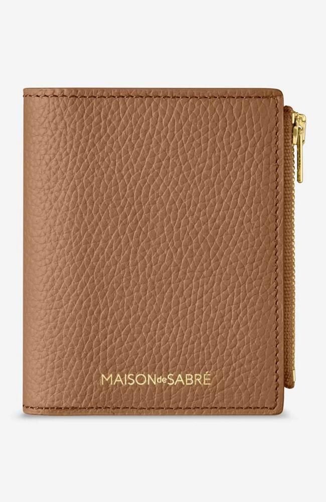 MAISON de SABRÉ Small Leather Bifold Wallet in Sandstone Manhattan Cover