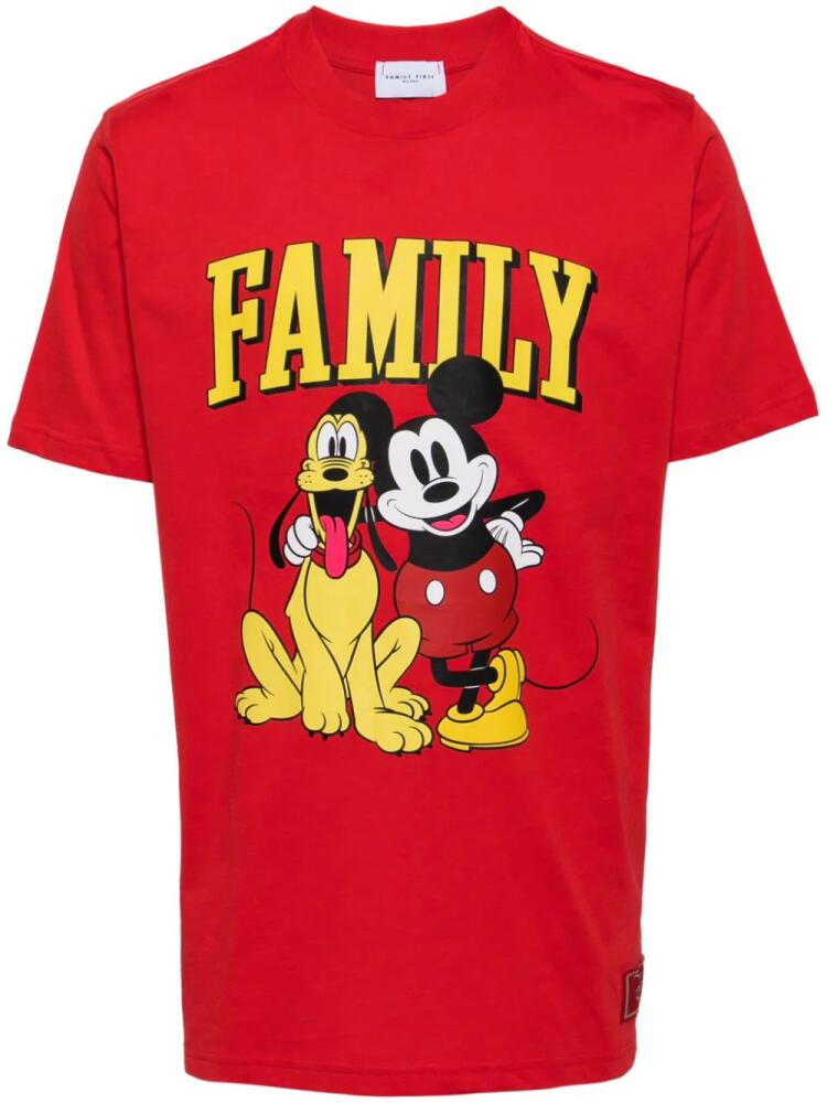 Family First Duo graphic-print cotton T-shirt - Red Cover