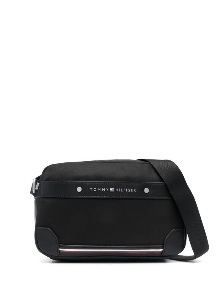 Tommy Hilfiger Central Repreve Reporter messenger bag - Black Cover