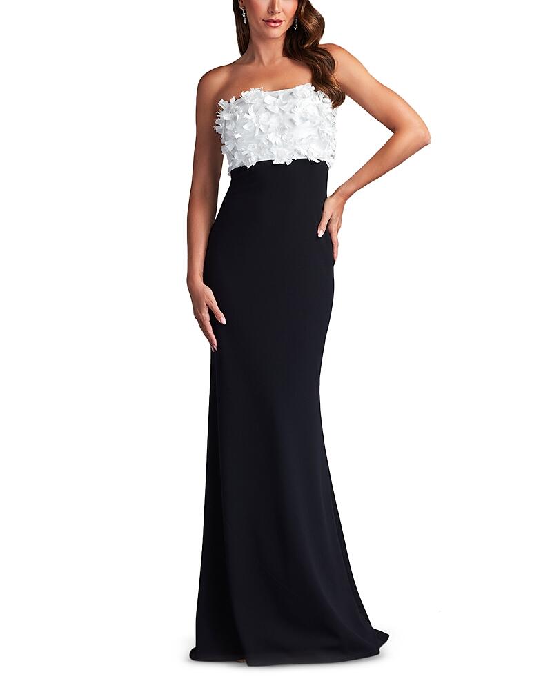 Tadashi Shoji 3D Floral Applique-Bodice Gown Cover