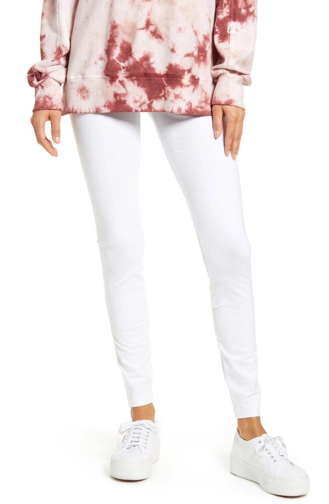 Lyssé Flattering Leggings in White Cover