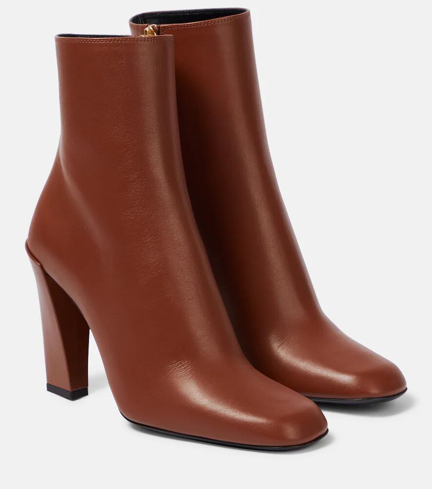 Victoria Beckham Leather ankle boots Cover