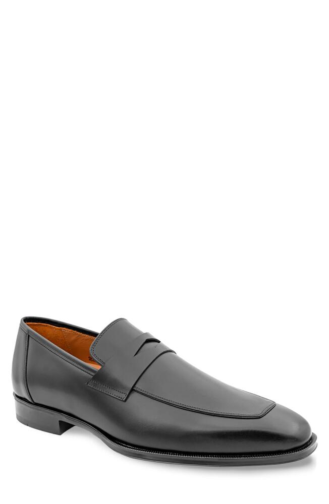 Mezlan Avenue Penny Loafer in Black Cover