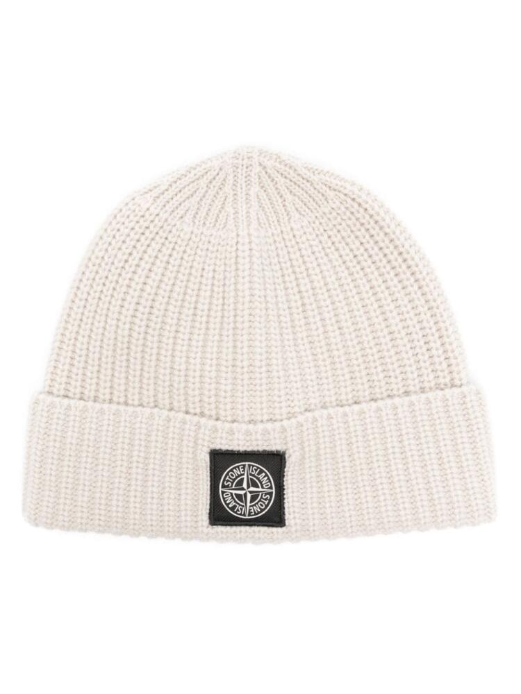 Stone Island Compass-patch beanie - Neutrals Cover