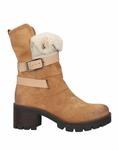 Paola Ferri Woman Ankle boots Sand Soft Leather, Shearling Cover