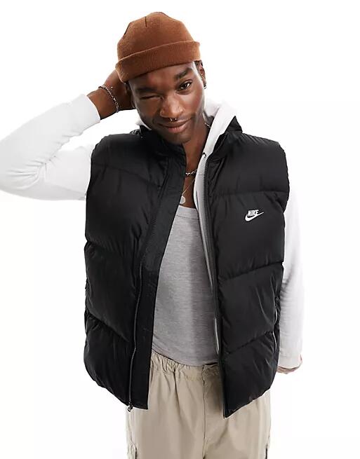 Nike Club puffer vest in black Cover