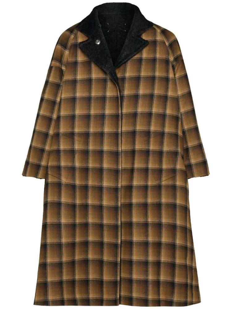 Maison Margiela check-patterned reversible coat - Yellow Cover