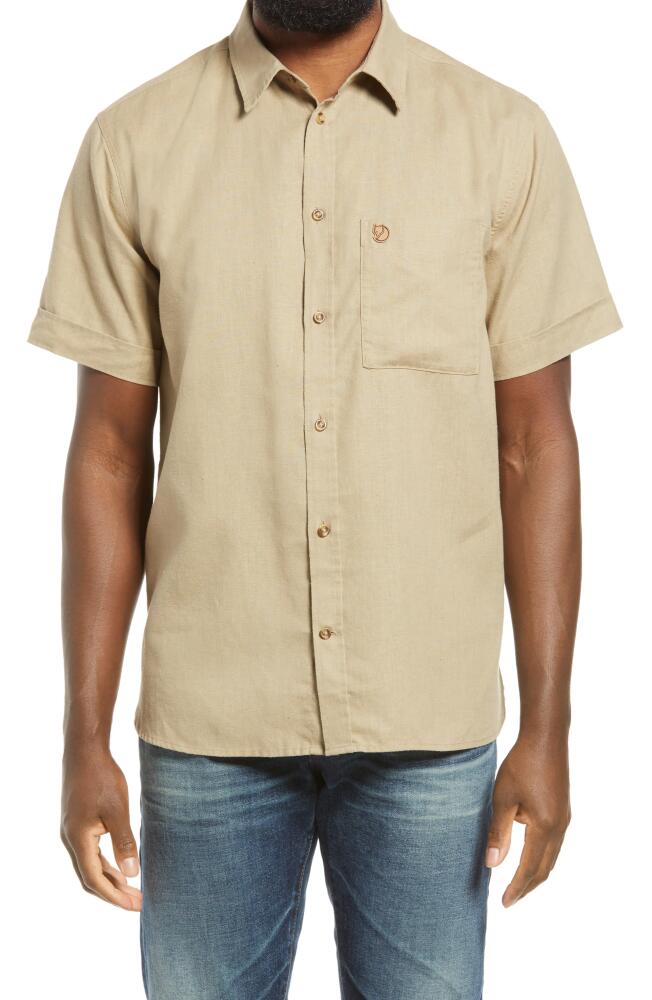 Fjällräven Ovik Travel Short Sleeve Button-Up Shirt in Sand Stone Cover