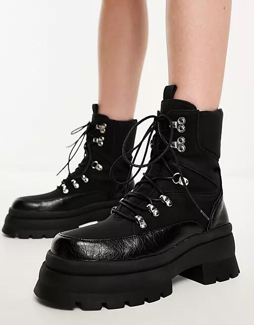 Simmi London Hector low ankle lace up utility boot in black Cover