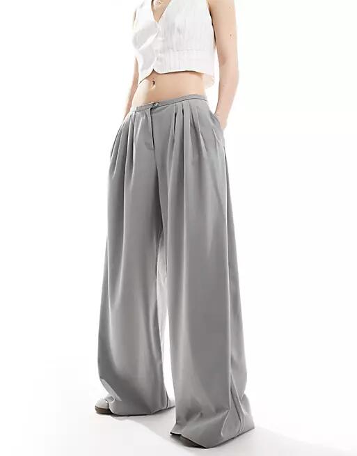 Bershka minimal waistband wide leg tailored pants in gray - part of a set Cover