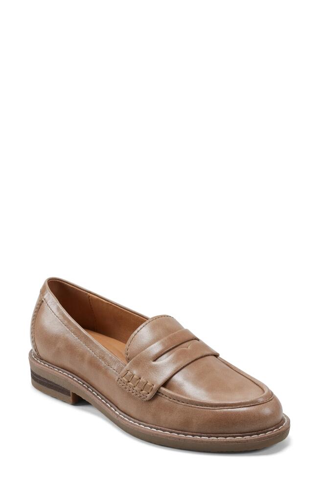 Earth Javas Penny Loafer in Light Brown Cover