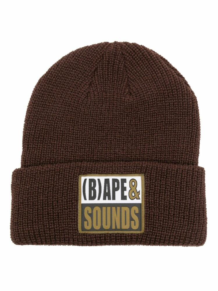 A BATHING APE® logo-appliqué ribbed-knit beanie - Brown Cover