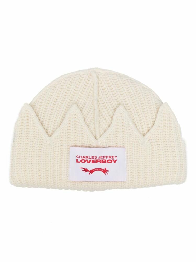 Charles Jeffrey Loverboy Crown chunky-knit beanie - White Cover