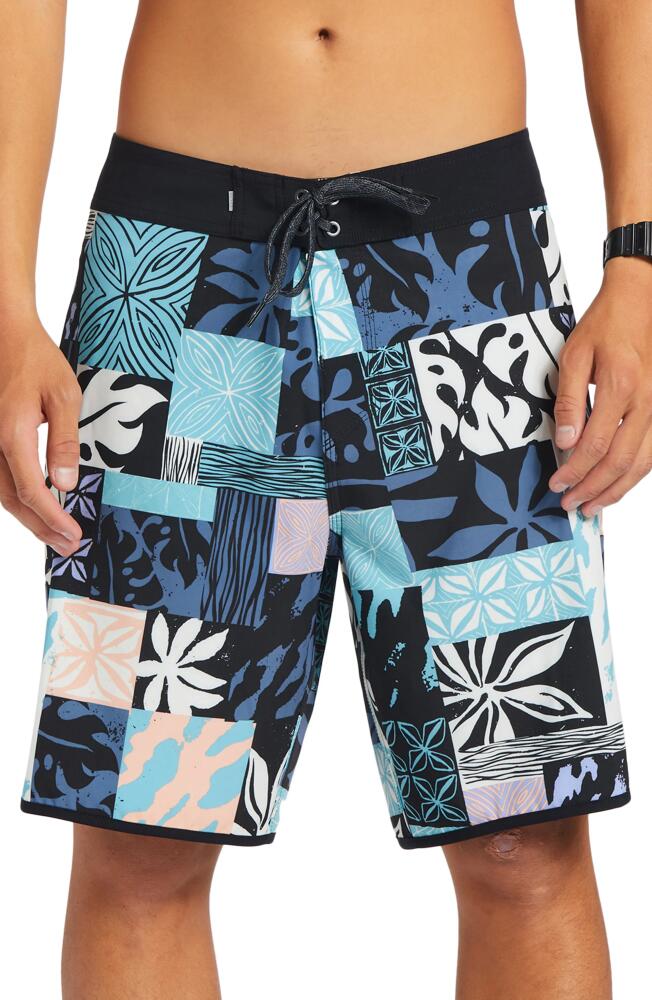 Quiksilver Surfsilk Hawaii Scallop Board Shorts in Black Cover