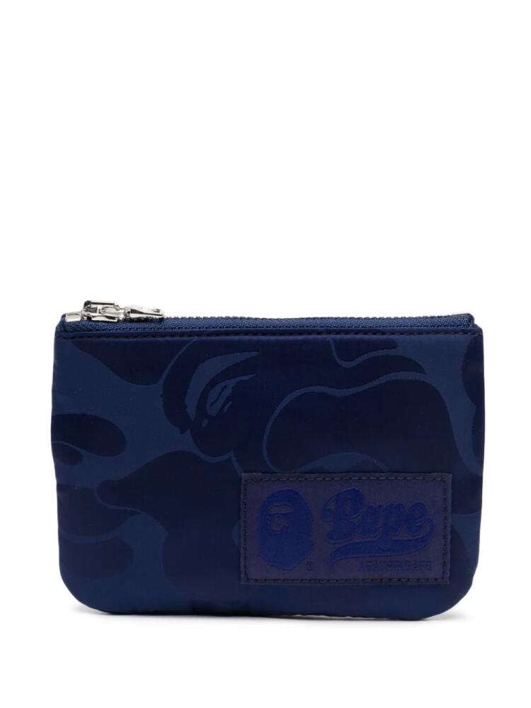 A BATHING APE® logo-appliqué camouflage-pattern wallet - Blue Cover