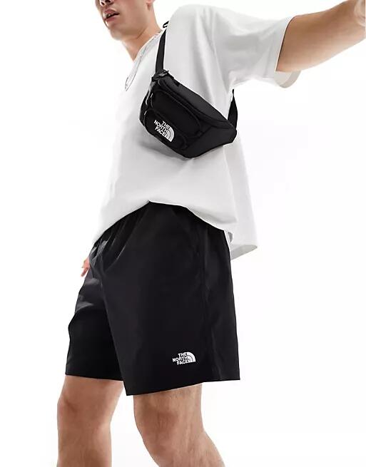 The North Face Class V Pathfinder shorts in black Cover