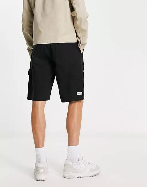 New Look straight carpenter shorts in black Cover