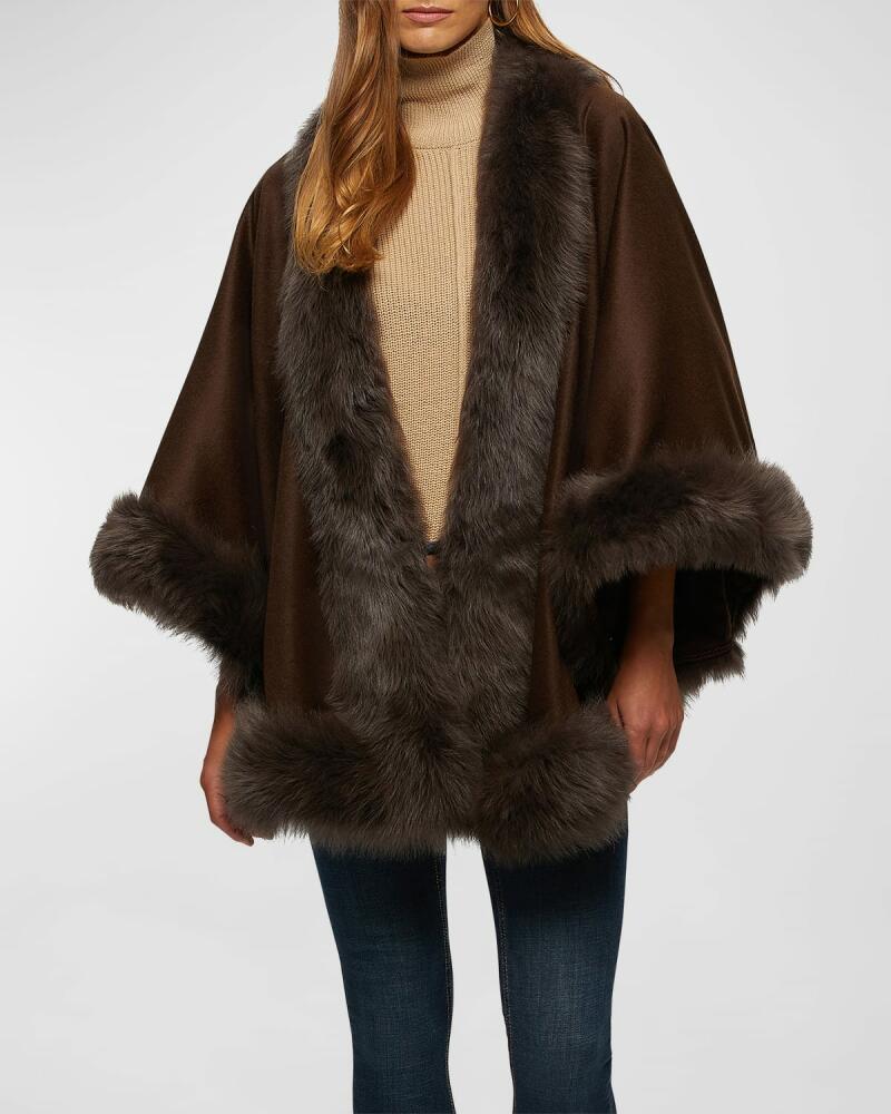 Gorski Cashmere Capelet with Lamb Shearling Trim Cover