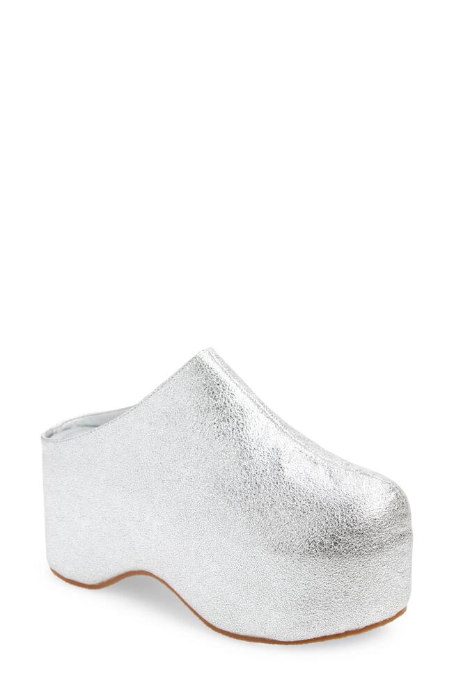 AZALEA WANG Lizzy Metallic Platform Clog in Silver Cover