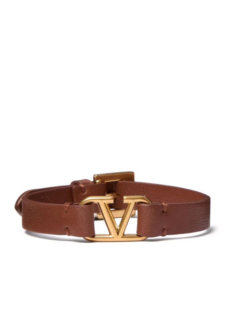 Valentino Garavani VLogo Signature leather bracelet - Brown Cover