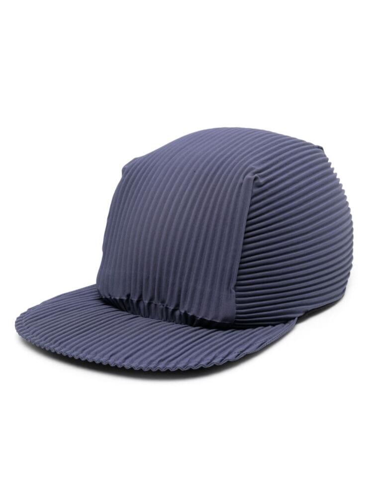 Homme Plissé Issey Miyake flat-peak pleated cap - Blue Cover