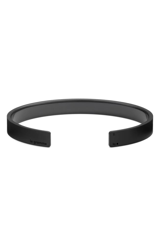 le gramme Men's 9G Brushed Titanium Ribbon Cuff Bracelet in Black Titanium Cover