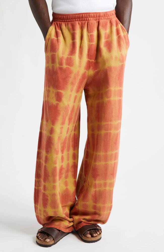 The Elder Statesman Daily Zuzu Hand Dyed Cotton & Cashmere Sweatpants in Wasabi W/Fiery Coral Cover