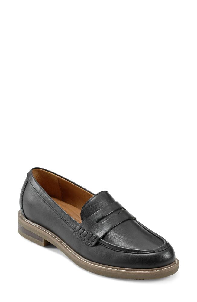 Earth Javas Penny Loafer in Black Cover