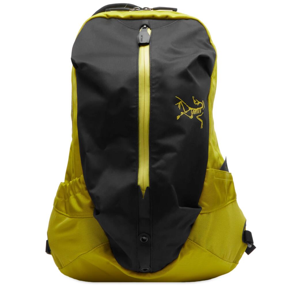 Arc'teryx Arro 16 Backpack in Lampyre Cover