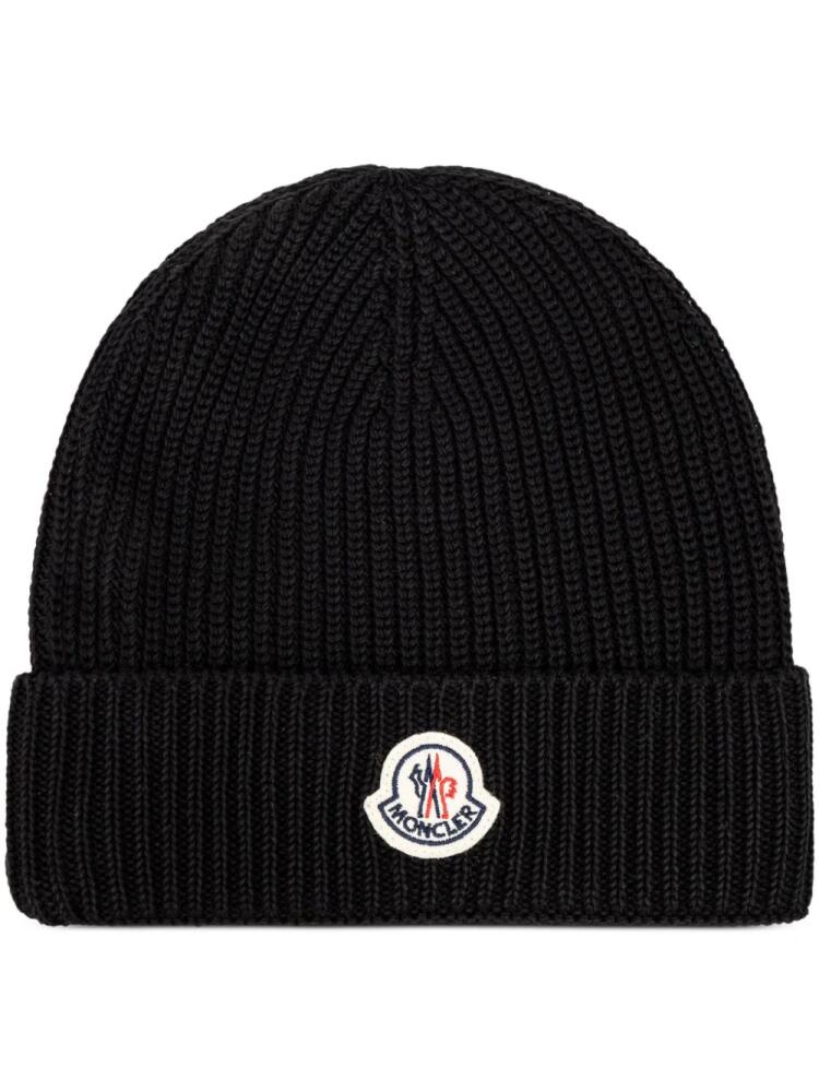 Moncler logo-appliqué ribbed-knit beanie - Black Cover