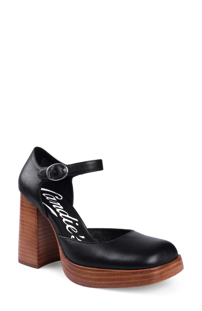 Candie's Halt Platform Pump in Black Cover