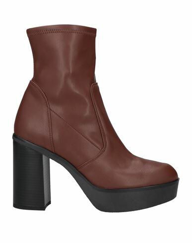 Lorenzo Mari Woman Ankle boots Brown Soft Leather Cover