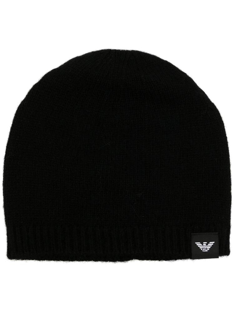 Emporio Armani logo-patch knitted beanie - Black Cover