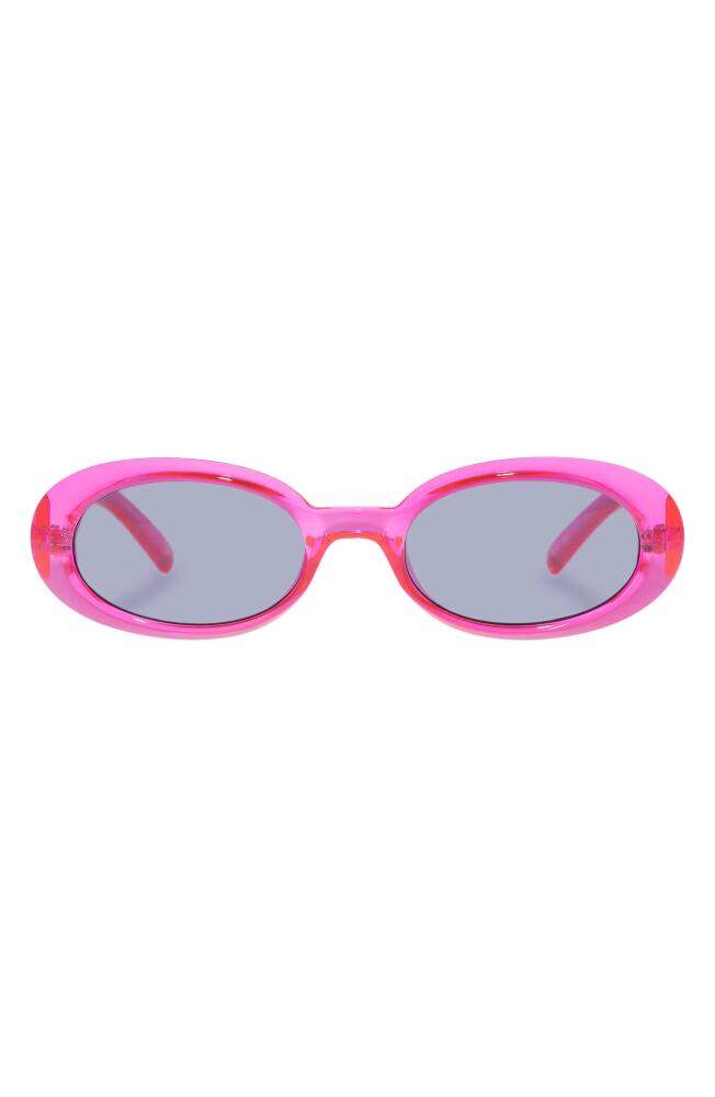 Le Specs Work It 53mm Oval Sunglasses in Hyper Pink Cover