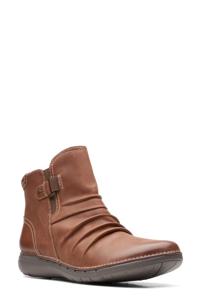 Clarks(r) Un Loop Top Boot in Dark Tan Cover