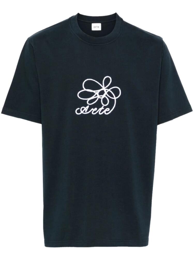 ARTE Flower Embroidery T-shirt - Blue Cover