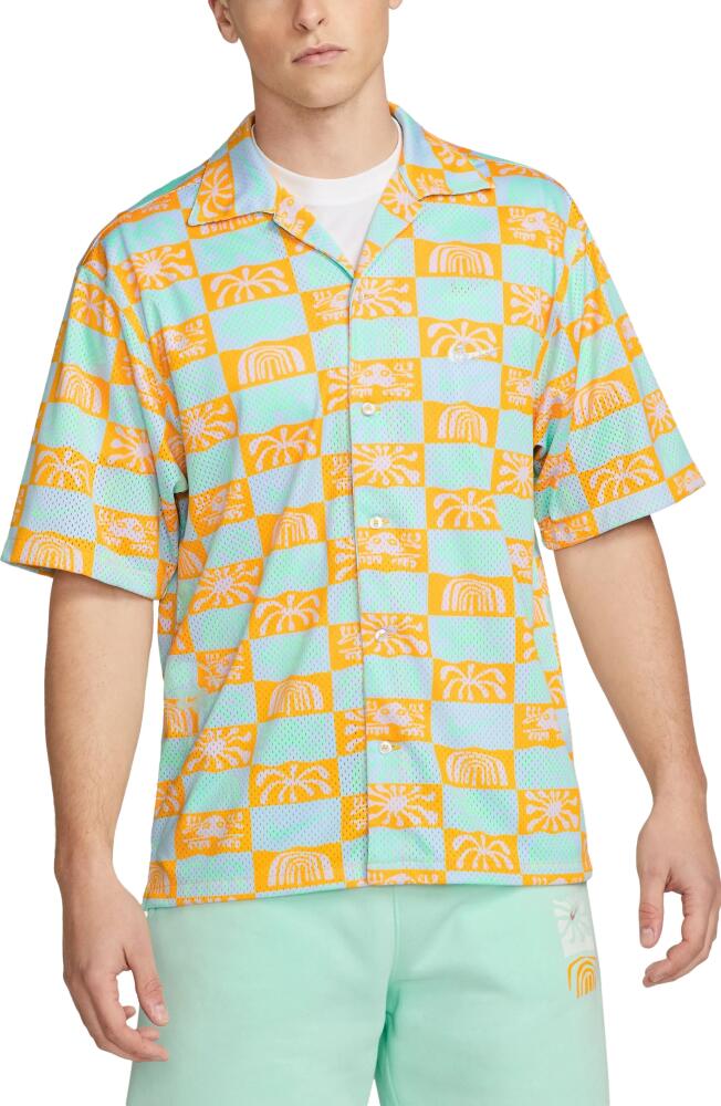 Nike Spring Break Standard Fit Mesh Short Sleeve Button-Up Camp Shirt in 739 University Gold/Light Ma Cover