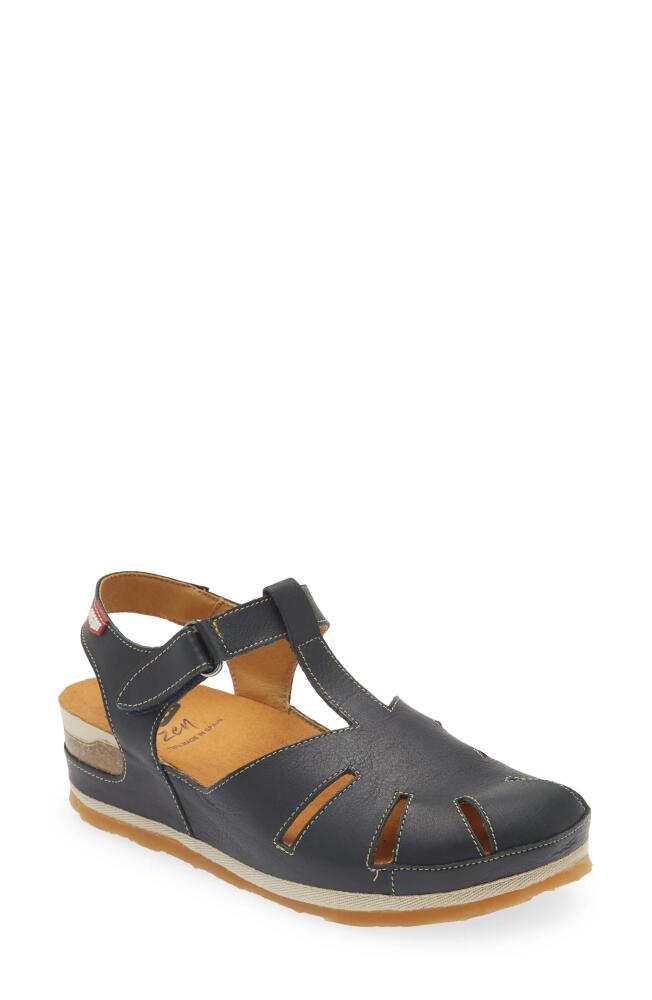 On Foot 202 Sandal in Navy Leather Cover