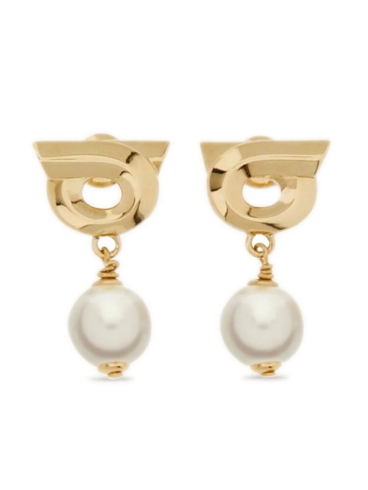 Ferragamo faux-pearl Gancini earrings - Gold Cover