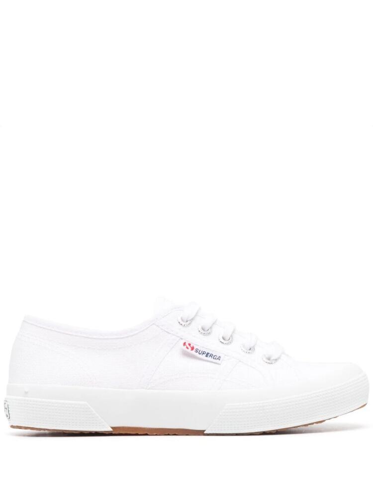 Superga low-top lace-up sneakers - White Cover