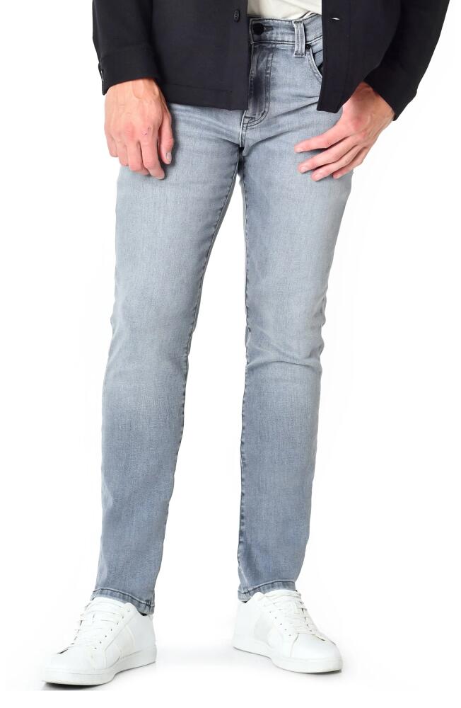 Fidelity Denim Torino Slim Fit Jeans in Gabby Grey Cover