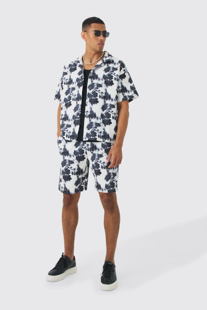 boohoo Mens Boxy Abstract Floral Printed Pleated Shirt & Short - White Cover