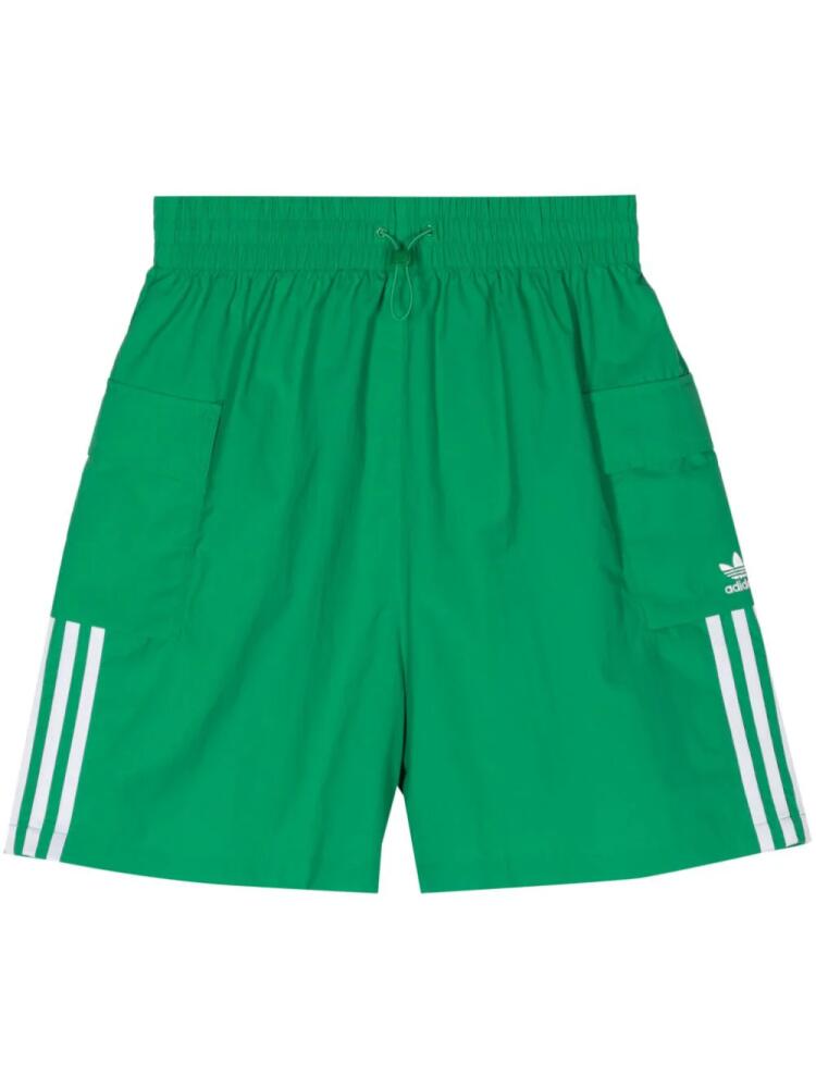 adidas 3 stripes cargo track shorts - Green Cover