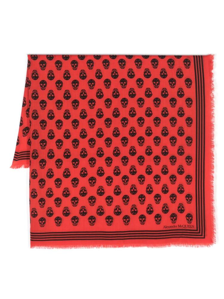 Alexander McQueen skull-print wool scarf - Red Cover