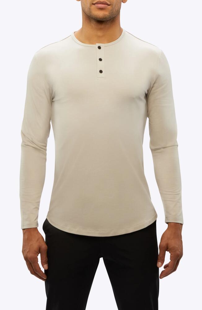 Cuts AO Curved Hem Long Sleeve Henley in Sand Dune Cover