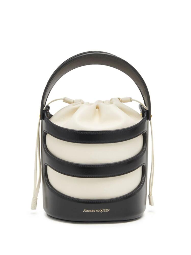 Alexander McQueen The Rise Bucket bag - Black Cover